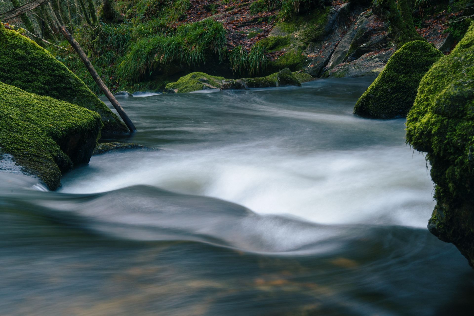 Slow Shutter Rocks — photography by Adam Drake Studio, Cornwall